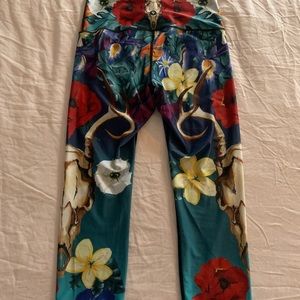 Yoga democracy cropped leggings